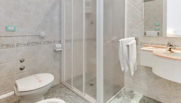 Family Vittoria * تْشيزيناتيكو